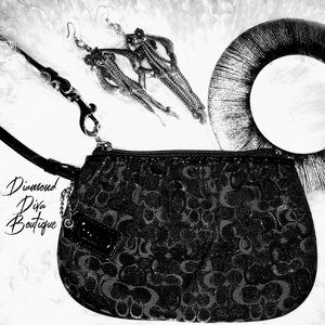 💎Coach Mini Wristlet (Black/Silver)